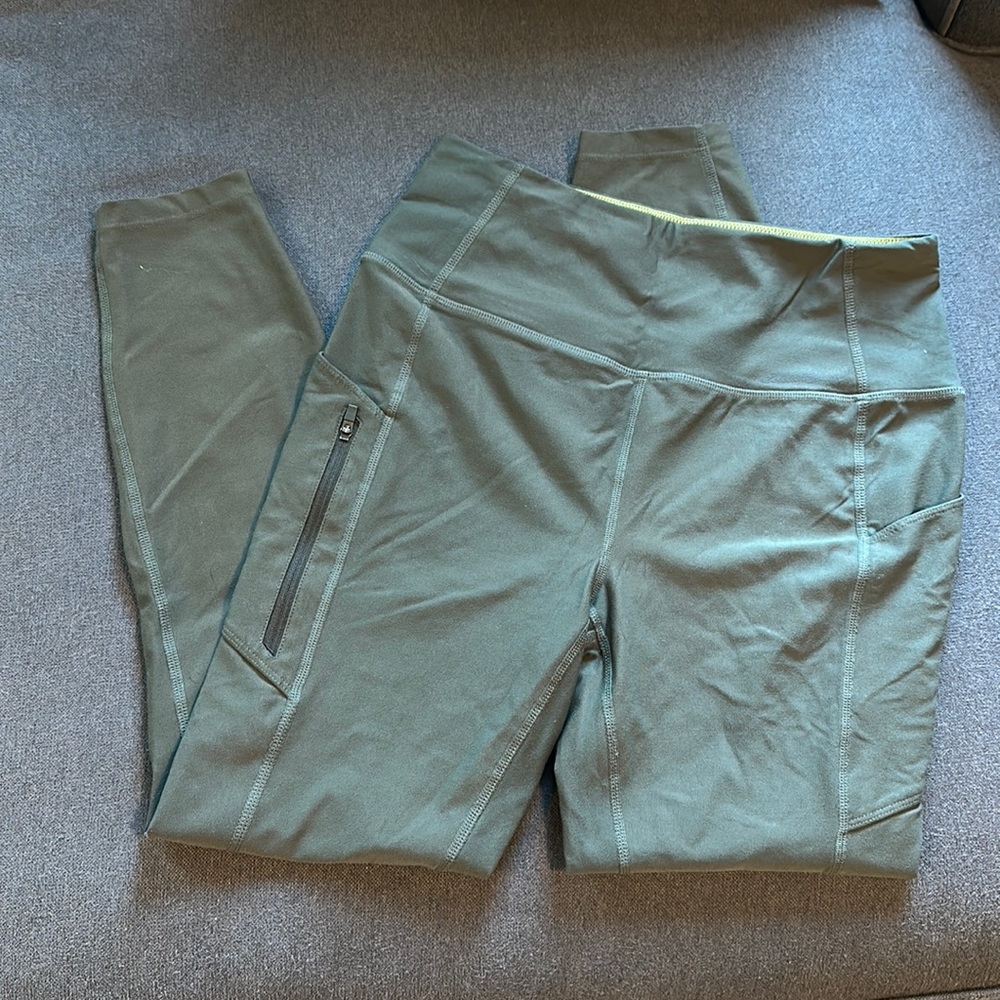 Eddie Bauer leggings